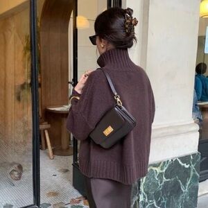 H&M Oversized Brown Turtleneck Sweater